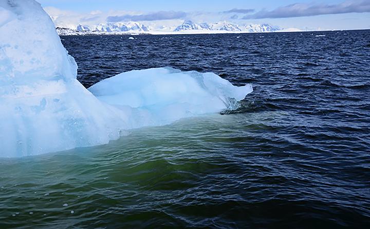Floating glacier melt in Antarctica
